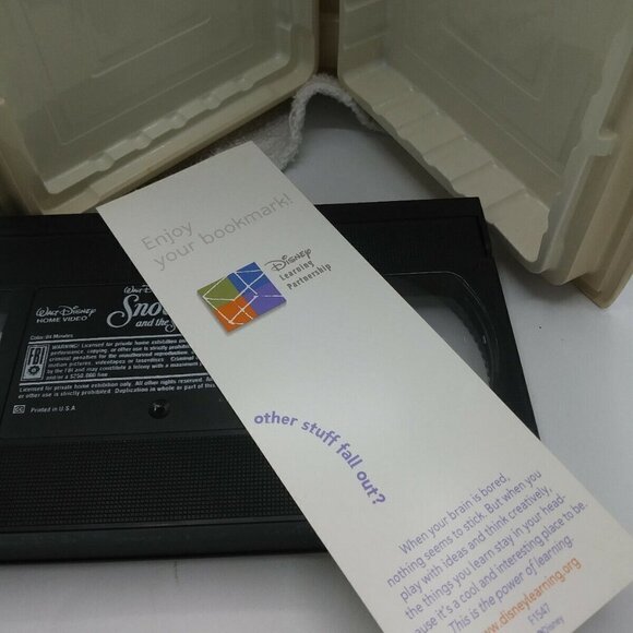 Snow White & the Seven Dwarfs VHS 1994 Clamshell Walt Disney Masterpiece - Picture 9 of 9